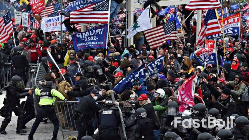 惊人相似！巴西国会周日涌入数千暴徒 美民主党人迅速借题发挥_2