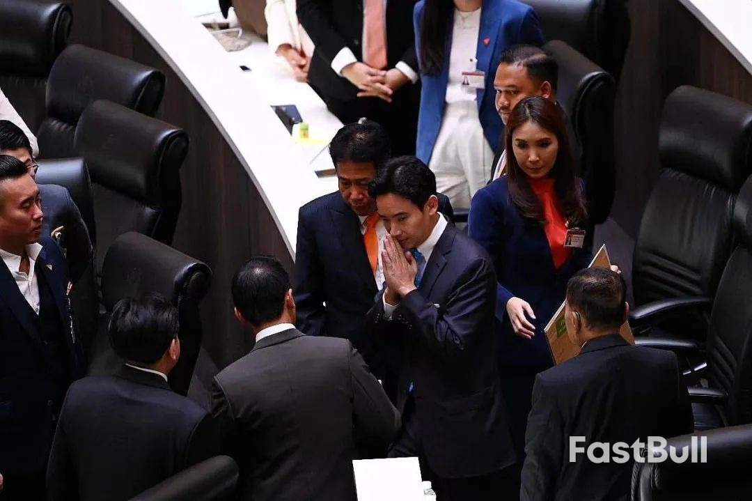 戏剧性的一幕幕发生了，泰国总理真的“难产”了_2