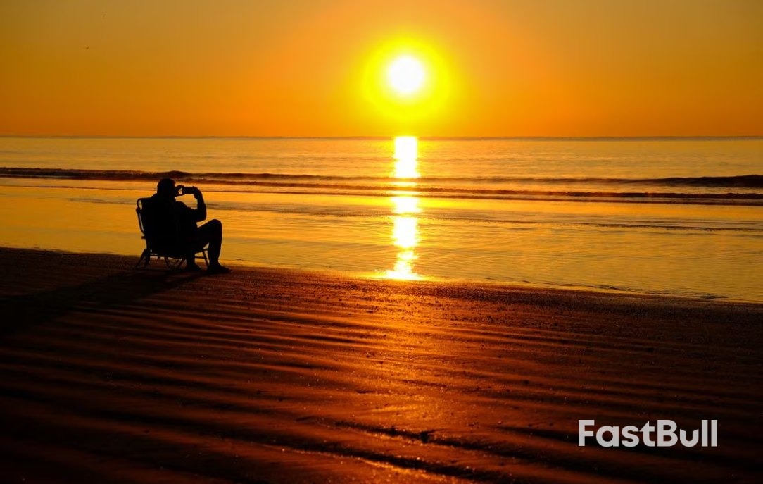 Slaid Jualan Rumah Kedua AS di Tempat Panas Percutian Era Pandemik_1 US Second Home Sales Slide in Pandemic-Era Vacation Hot Spots_1