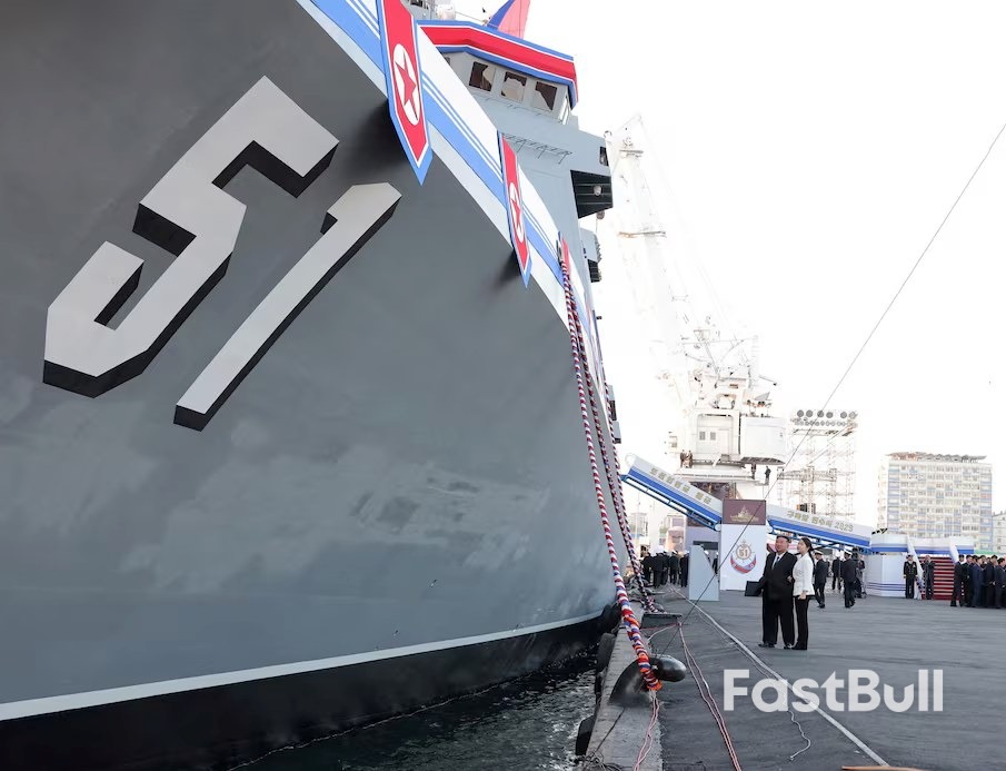 朝鲜新建驱逐舰下水过程发生严重事故,金正恩要求调查原因_1 朝鲜新建驱逐舰下水过程发生严重事故,金正恩要求调查原因_1