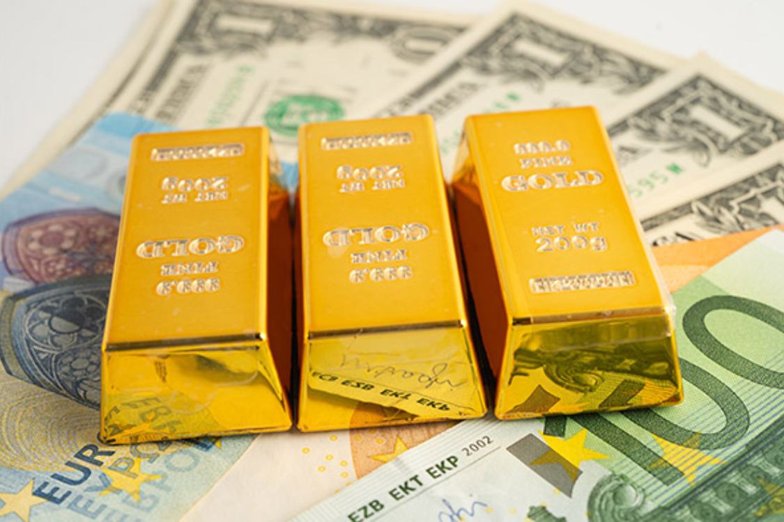 BRICS Accelerates De-Dollarization with Over 6,000 Tons of Gold in Reserve  - FastBull