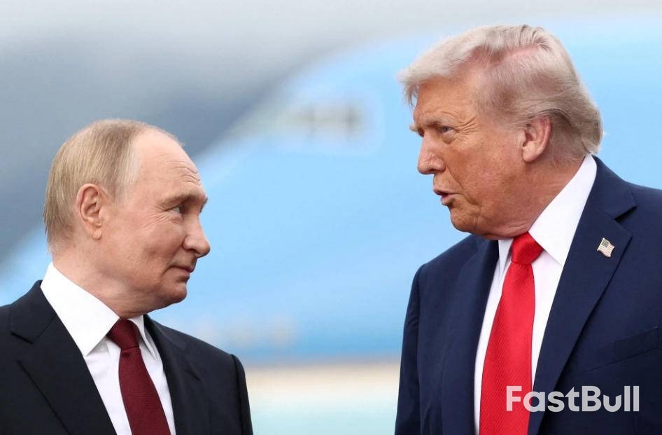 泽连斯基访美谈“战斧”前一日，俄美总统“卡点”通话再约会面_1