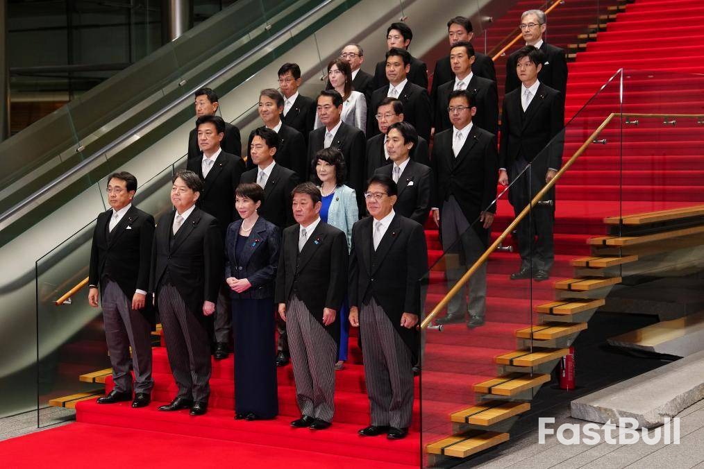 高市早苗发表首次施政演讲,“鹰派”方针引广泛担忧_3 高市早苗发表首次施政演讲,“鹰派”方针引广泛担忧_3