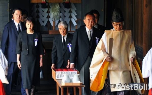 “高市外交”的鹰派底色与靖国隐患_2