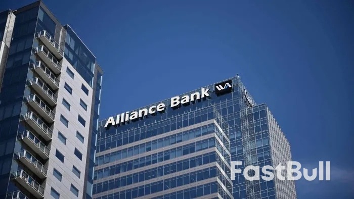 美国两家地区银行爆雷,银行股市值蒸发超1000亿美元_2 美国两家地区银行爆雷,银行股市值蒸发超1000亿美元_2