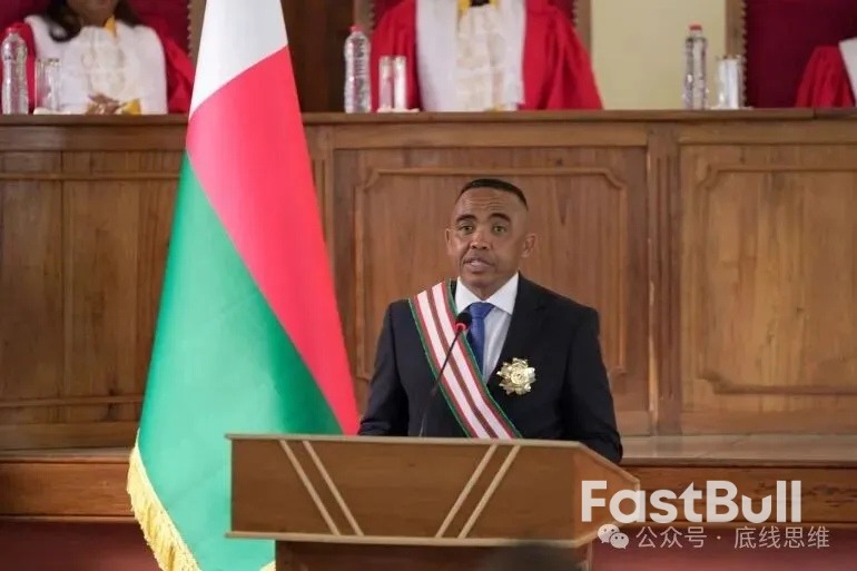 四次共和难逃动荡,非洲最大岛国能否迎来转机?_2 四次共和难逃动荡,非洲最大岛国能否迎来转机?_2