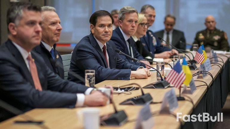 普京称愿书面保证不攻击欧洲_4