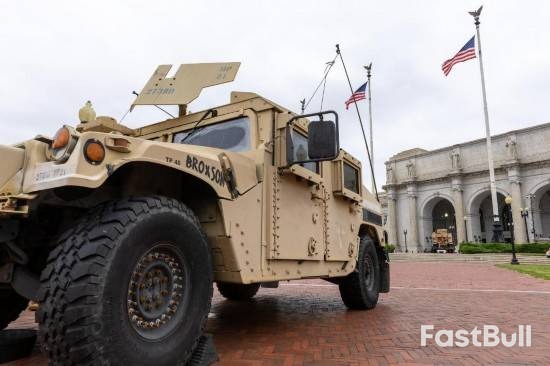 特朗普“调兵治安”的法政争议_1 特朗普“调兵治安”的法政争议_1