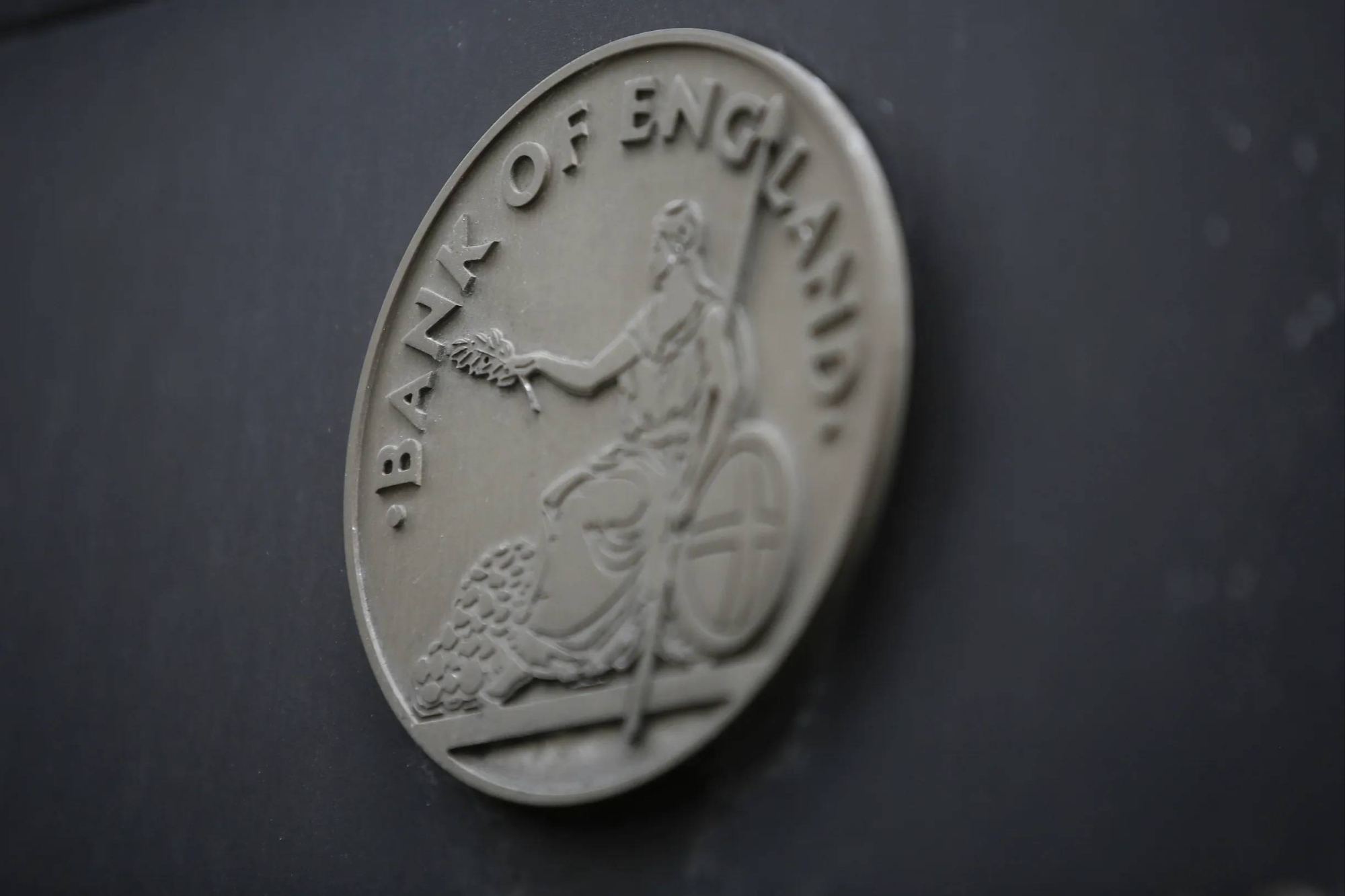 Pound Sterling Menguat: UBS Prediksi Risiko Fiskal Mereda Hingga 2026.