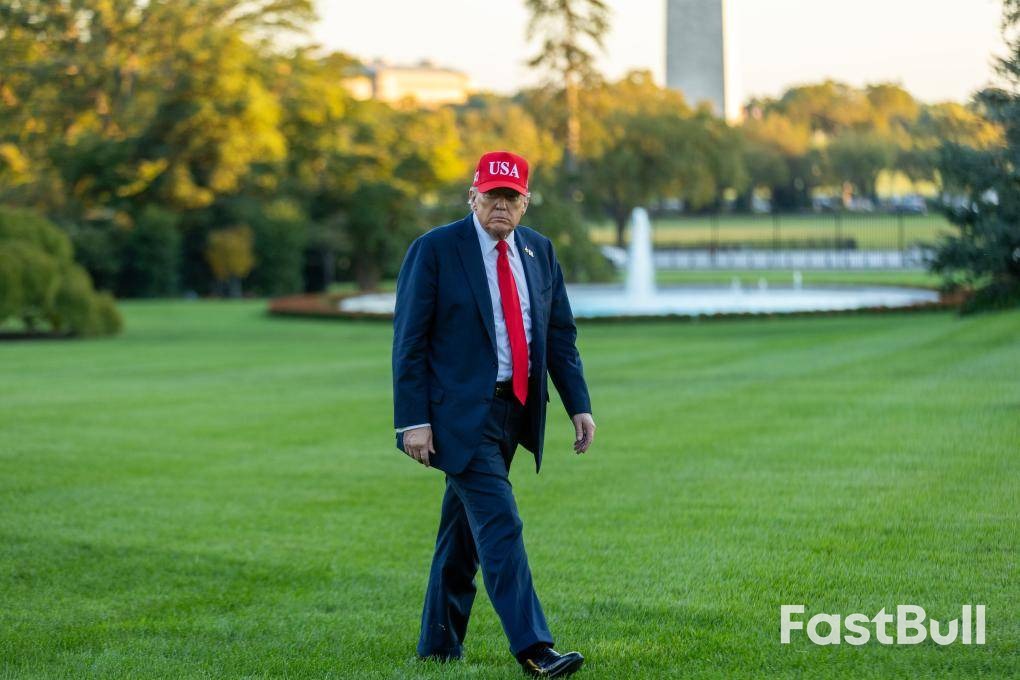 美媒曝特朗普拟与马杜罗直接会谈_1