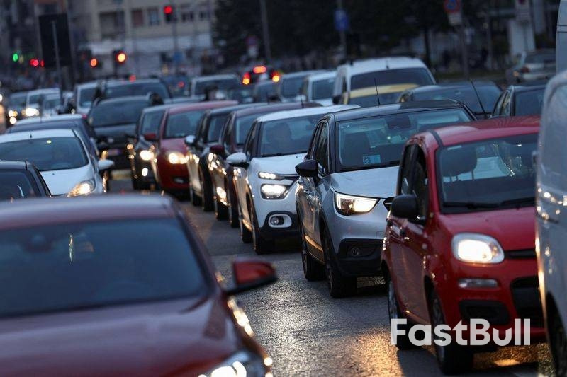 European Car Sales Rise 4.9% In October, ACEA Says_1