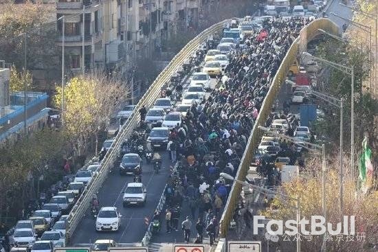 货币爆雷，伊朗发生了什么_1