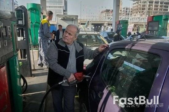 货币爆雷，伊朗发生了什么_5