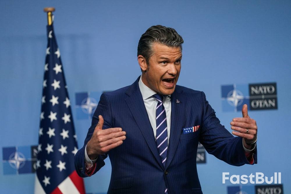 “群聊门”又被翻出，美防长争议不断_1